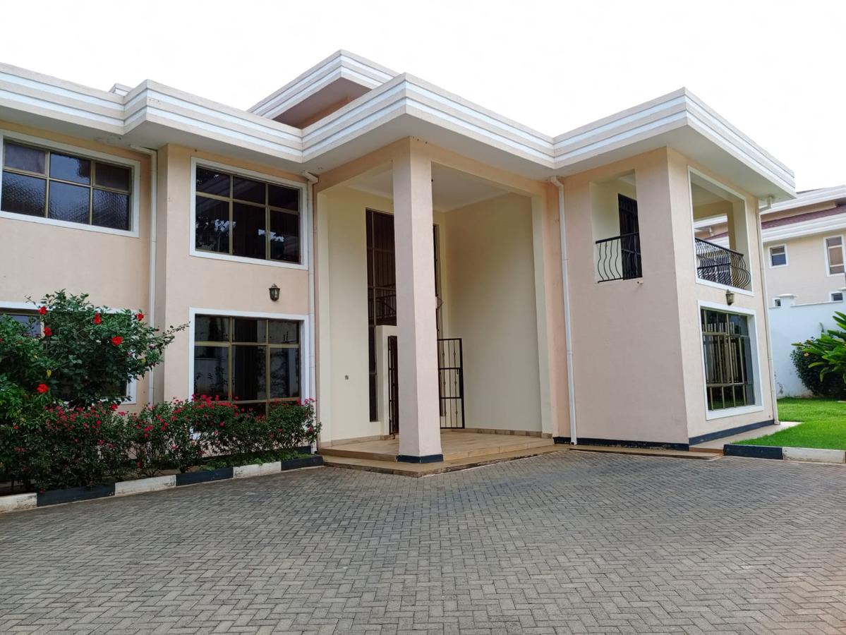6 Bed House with En Suite in Kitisuru - 1