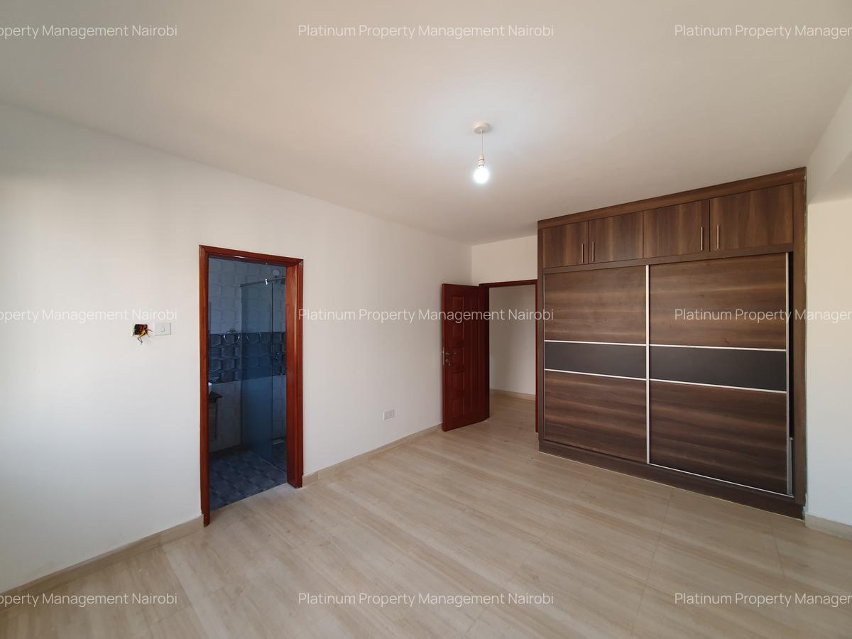 4 Bed Apartment with En Suite in Parklands - 8
