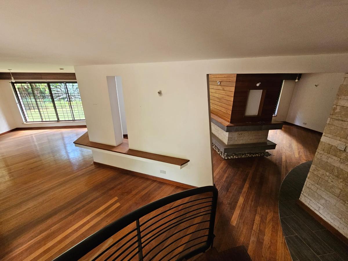 5 Bed House with En Suite in Runda - 5