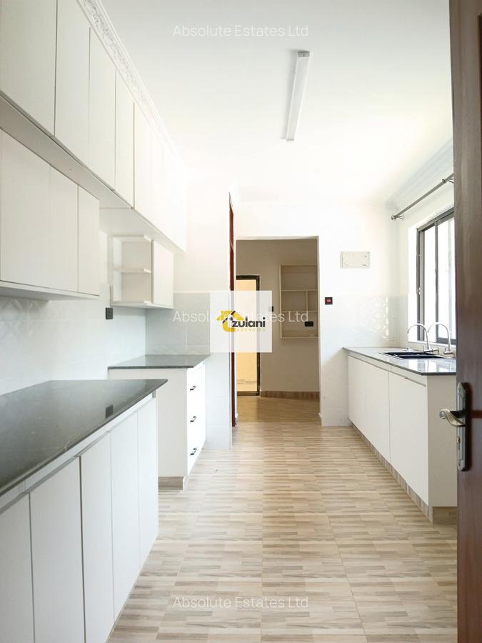 4 Bed House with En Suite in Loresho - 3