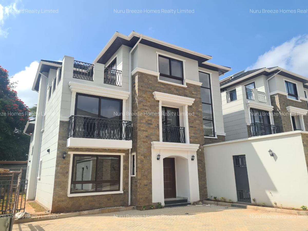 5 Bed Townhouse with En Suite in Westlands Area - 16
