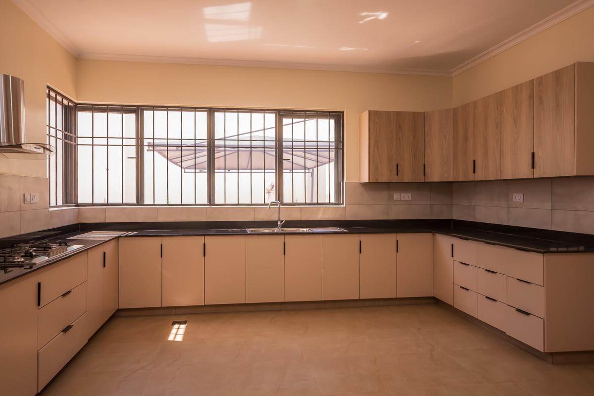 6 Bed House with Swimming Pool at Kibagare Way - 13