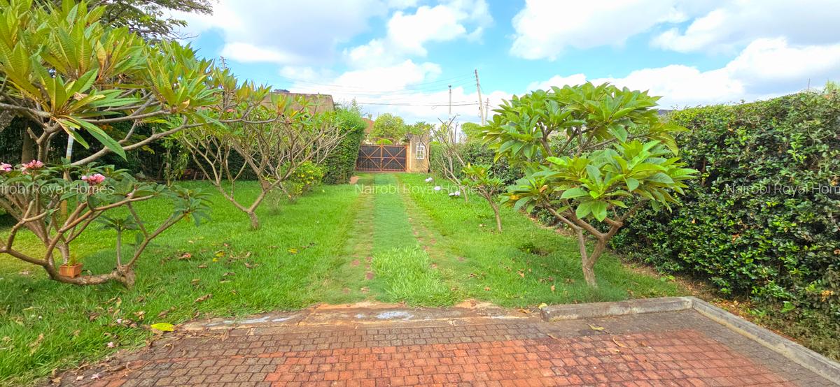 4 Bed House with En Suite at Runda Road - 4