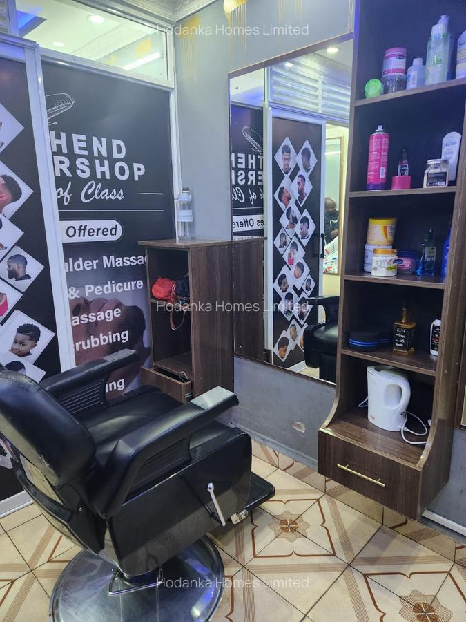 Furnished Shop with Parking in South C - 1