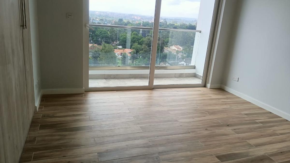 3 Bed Apartment with En Suite in Lavington - 2