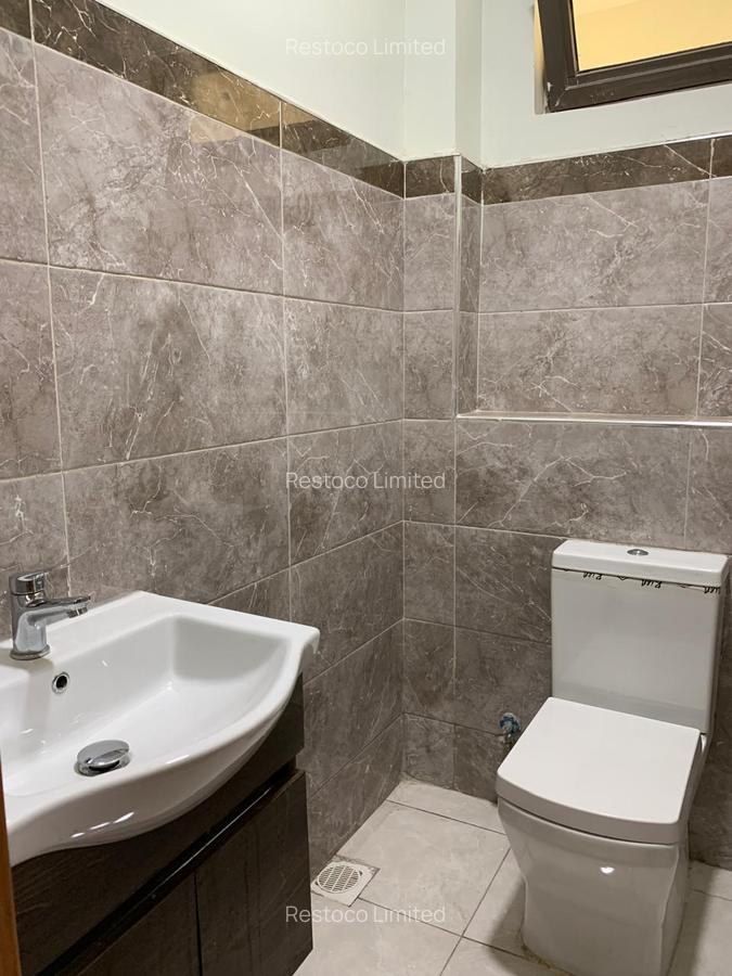 3 Bed Apartment with En Suite at Rose Avenue - 2