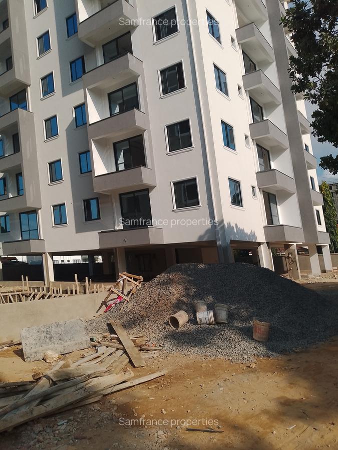 3 Bed Apartment with En Suite at Moyne Drive - 3