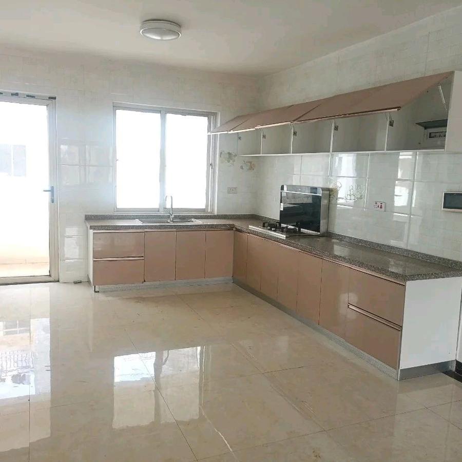 Serviced 3 Bed Apartment with Swimming Pool in Kileleshwa - 3