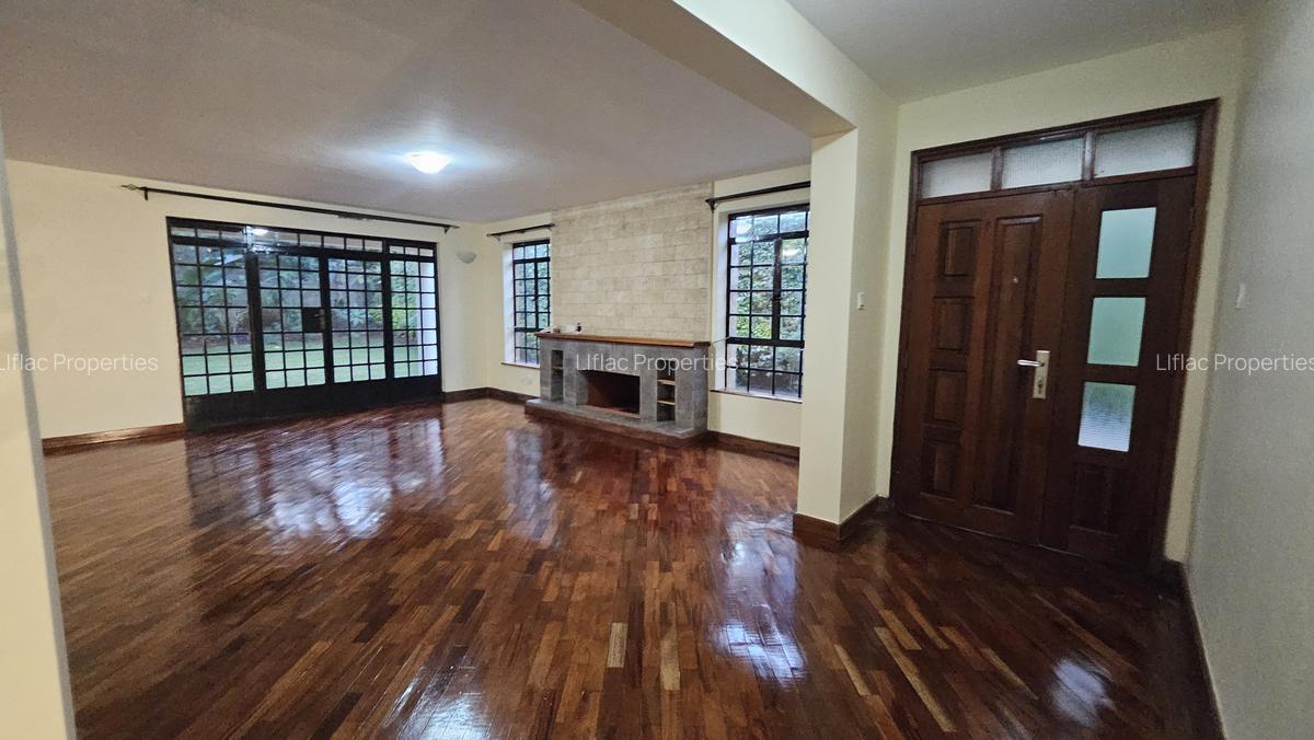 4 Bed Townhouse with En Suite in Kiambu Road - 7