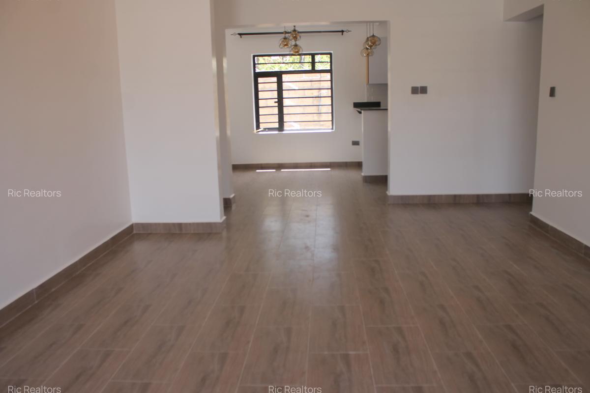 3 Bed House with En Suite at Merisho Road - 6