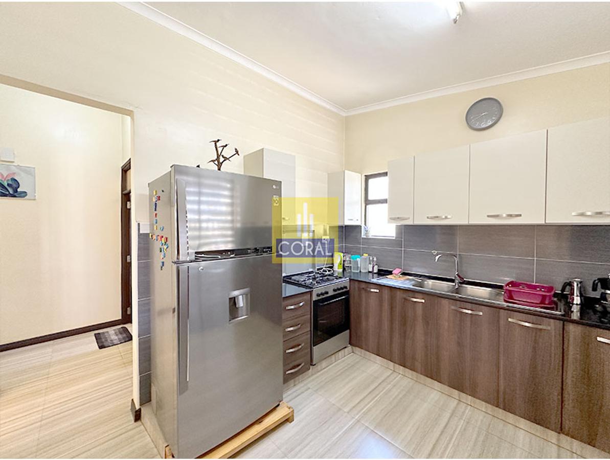 3 Bed Apartment in Parklands - 7