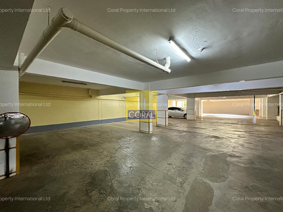 3 Bed Apartment in Parklands - 13