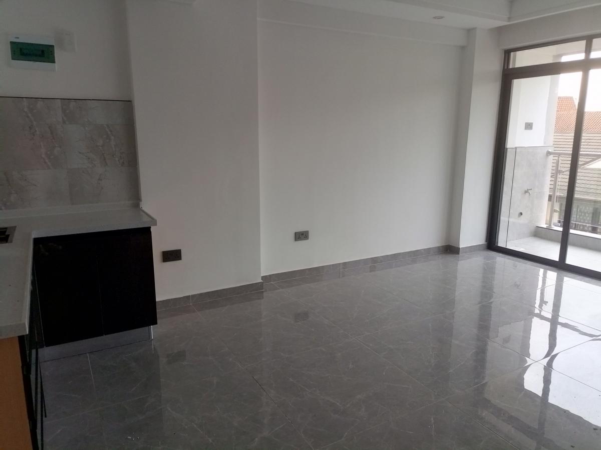 1 Bed Apartment with En Suite at Mandara Rd - 7