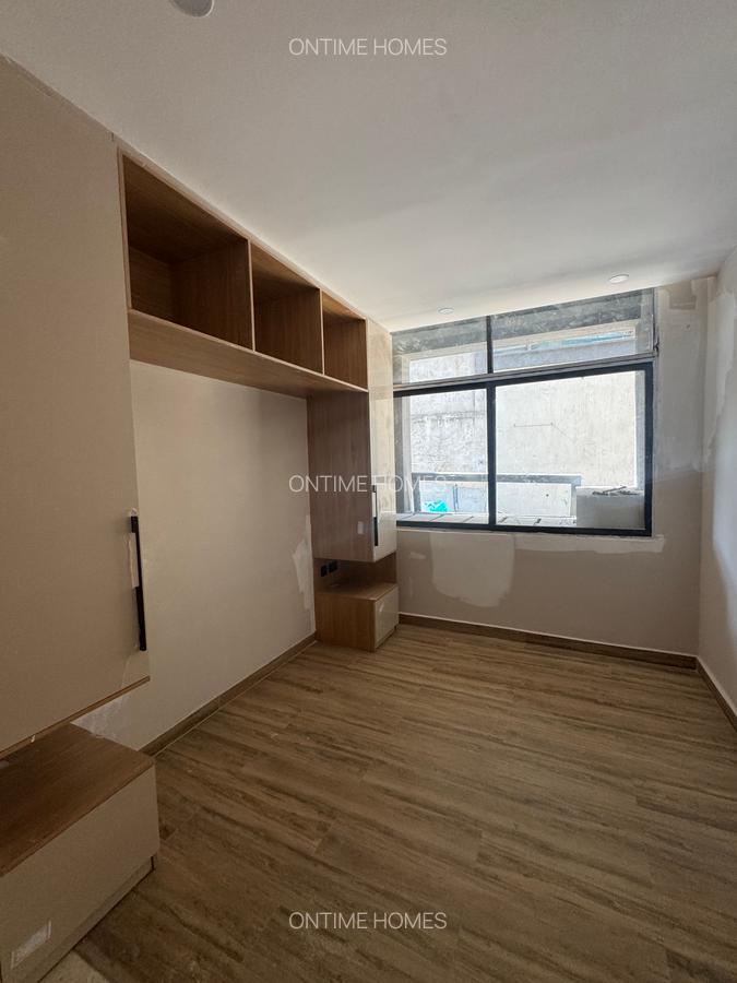 4 Bed Villa with En Suite at Westlands - 19