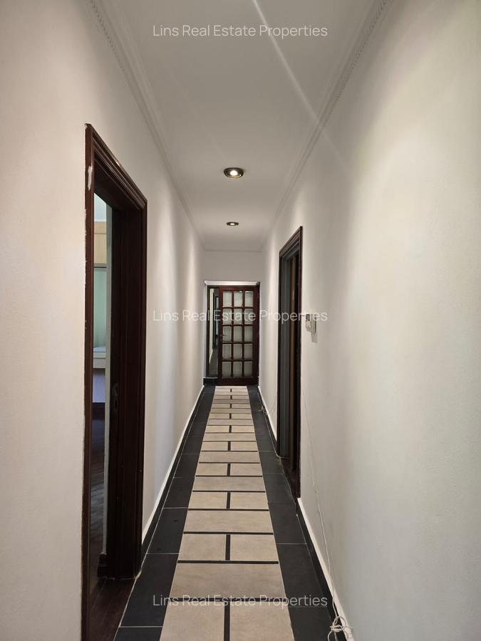 4 Bed House with En Suite in Muthaiga - 11