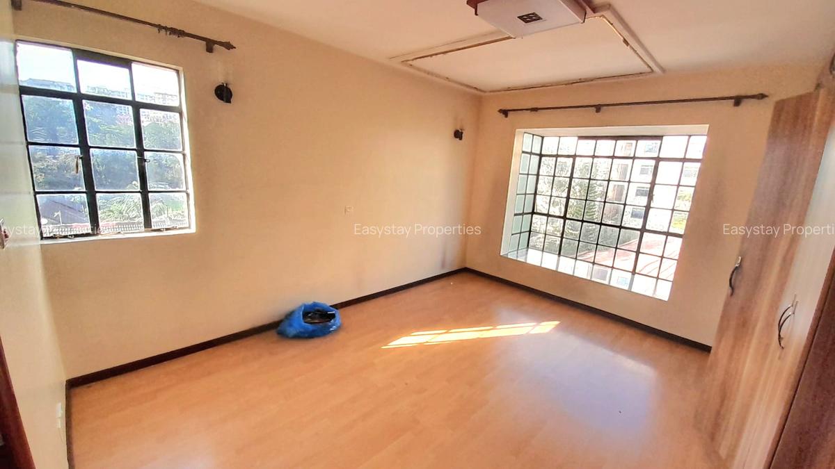 4 Bed Apartment with En Suite in Lavington - 3