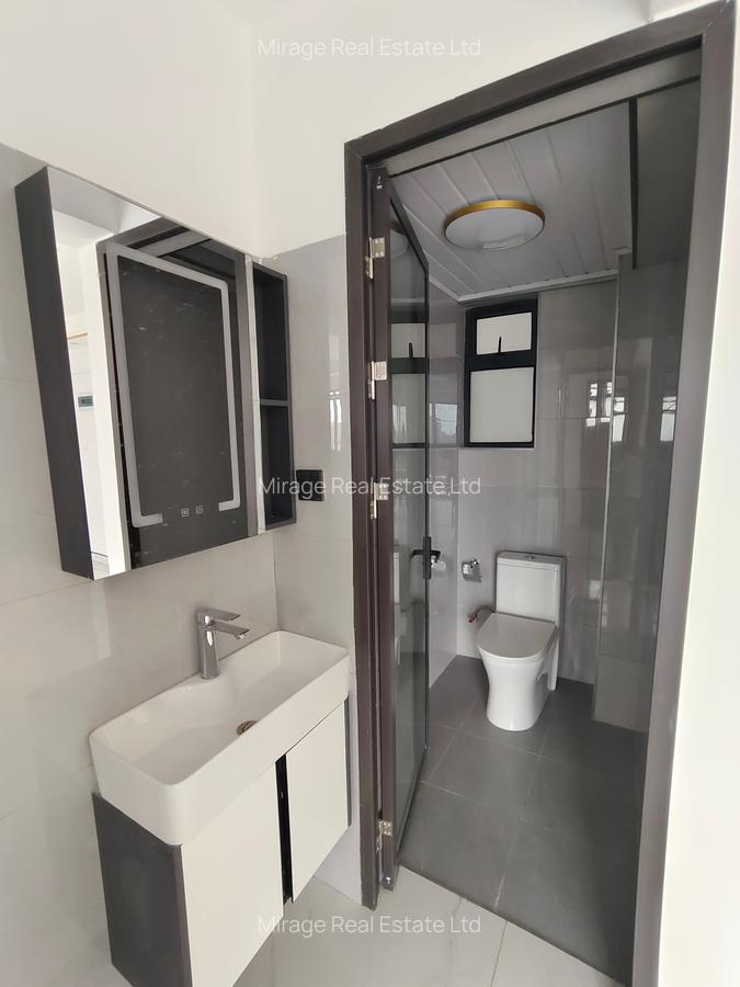 3 Bed Apartment with Swimming Pool in Kilimani - 18