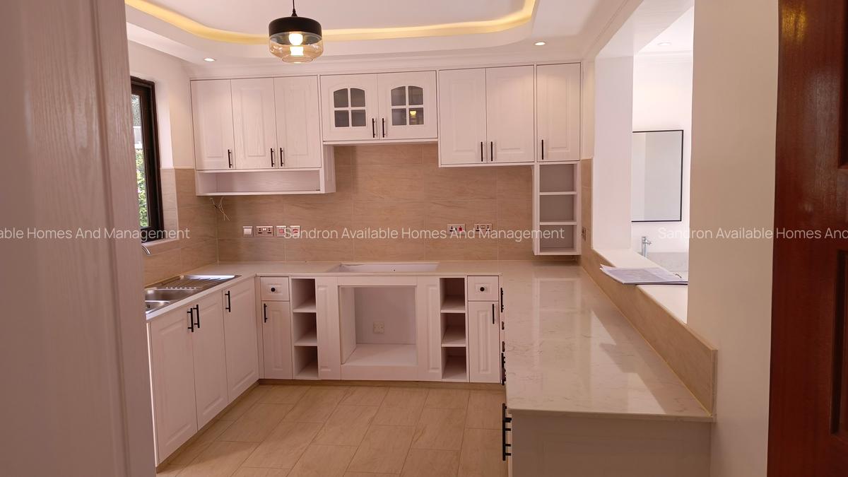 4 Bed Townhouse with En Suite in Kitengela - 3