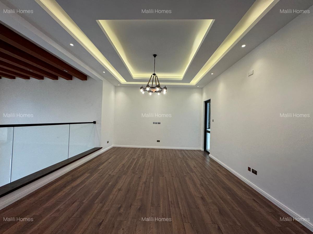 5 Bed Townhouse with En Suite in Lavington - 7