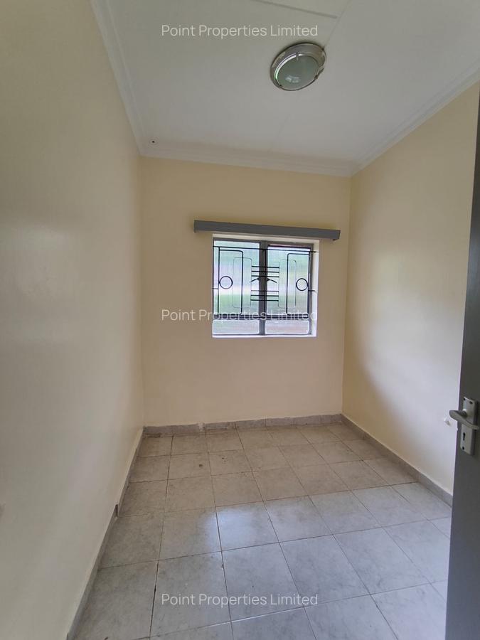 4 Bed House with En Suite in State House - 13