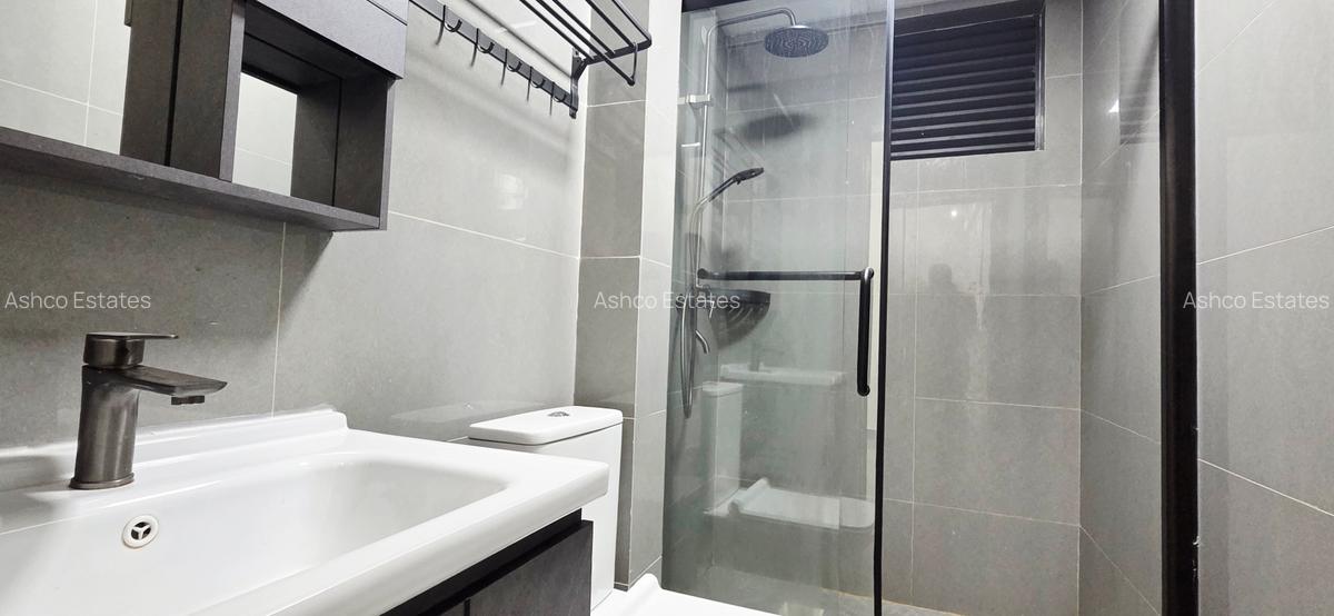 1 Bed Apartment with Gym in Riverside - 5