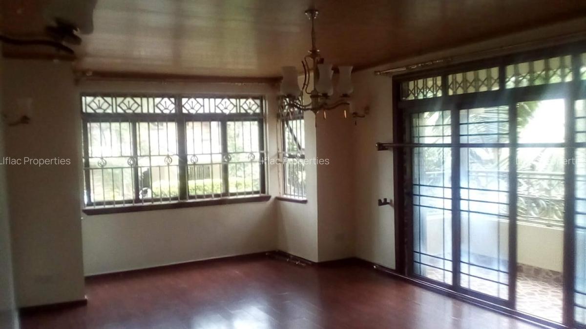 5 Bed Townhouse with En Suite in Lower Kabete - 11