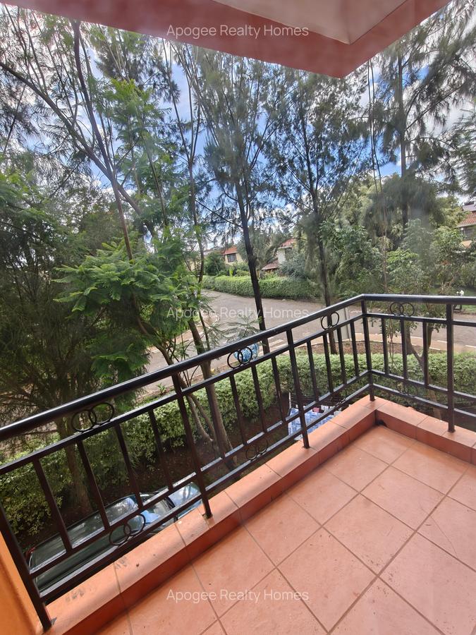 Serviced 2 Bed Apartment with En Suite at Fourways Junction Estate - 19