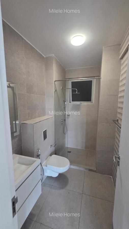 Serviced 2 Bed Apartment with En Suite at Off Nyeri Road - 5