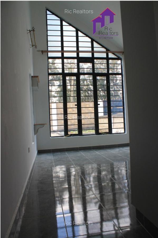 4 Bed House with En Suite at Merisho Road - 12