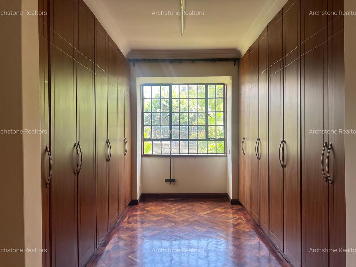 4 Bed House with En Suite in Kitisuru - 16