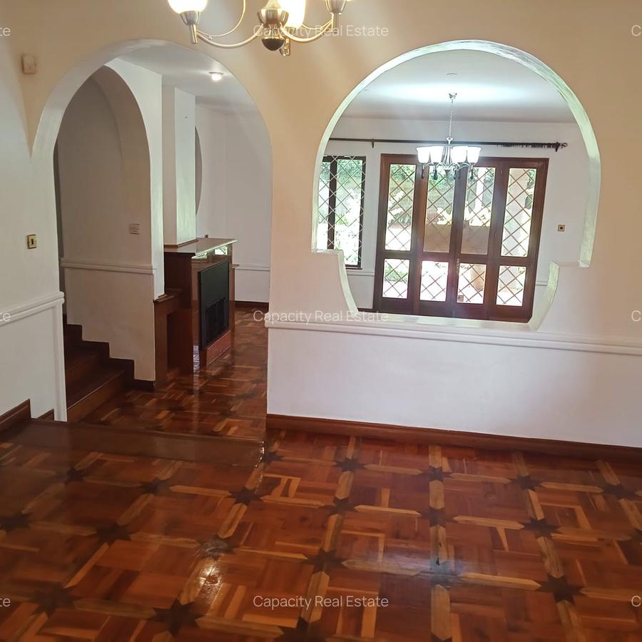 4 Bed Villa with En Suite in Runda - 5