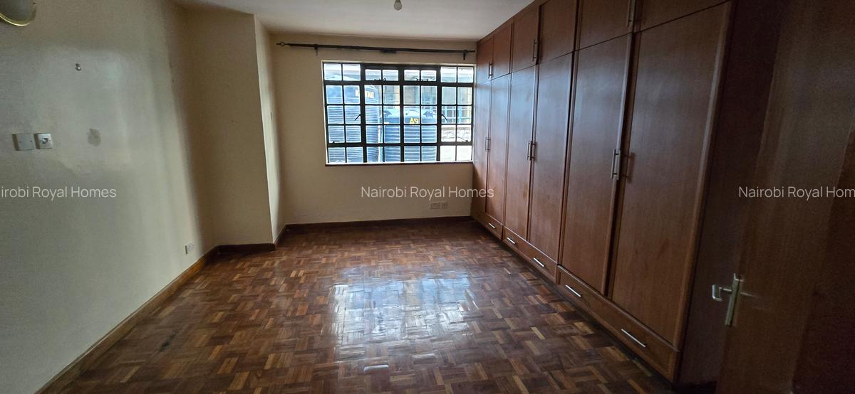 3 Bed Apartment with En Suite at Oak Wood 45 - 7