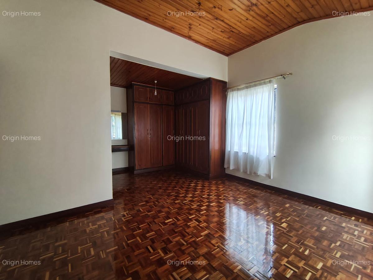 4 Bed House with En Suite at Runda - 11