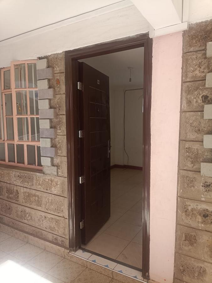 Commercial Property with Fibre Internet in Nairobi West - 14