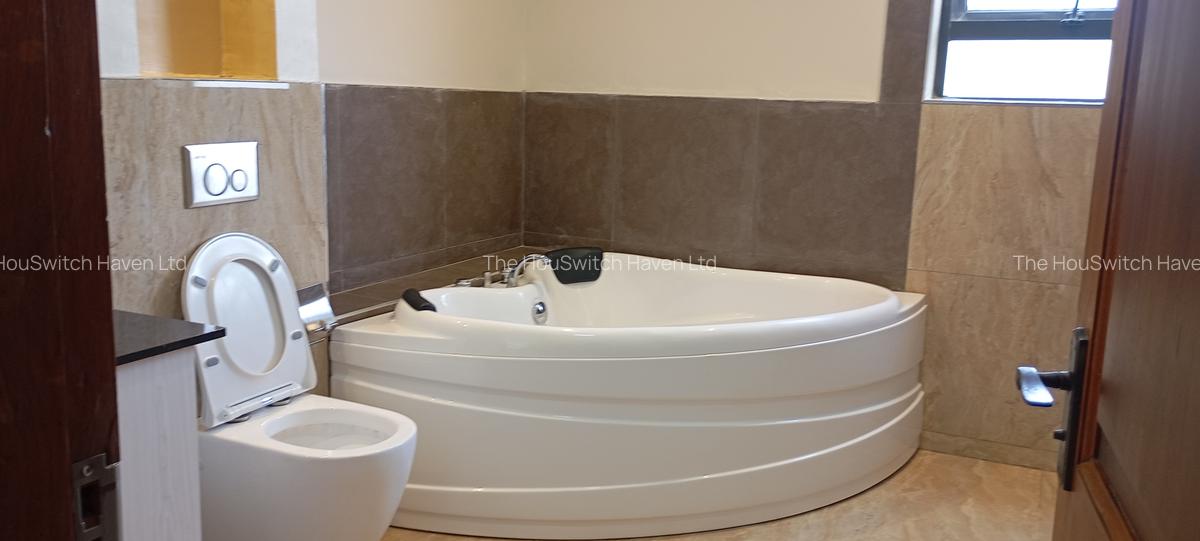 3 Bed Apartment with En Suite at Off Riverside Drive - 11