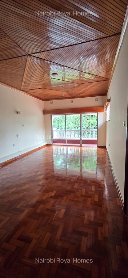 5 Bed House with En Suite at Rosslyn Road - 19