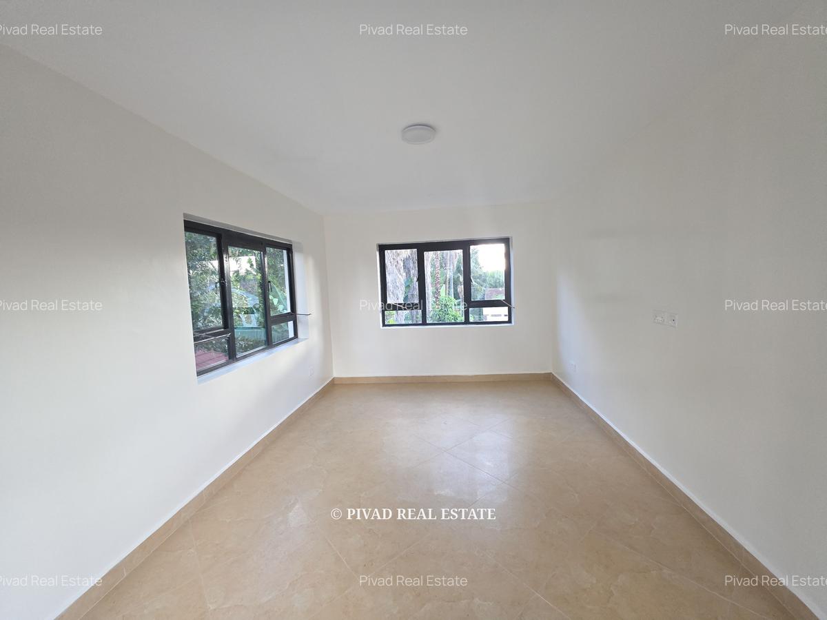 4 Bed Townhouse with Swimming Pool in Runda - 3