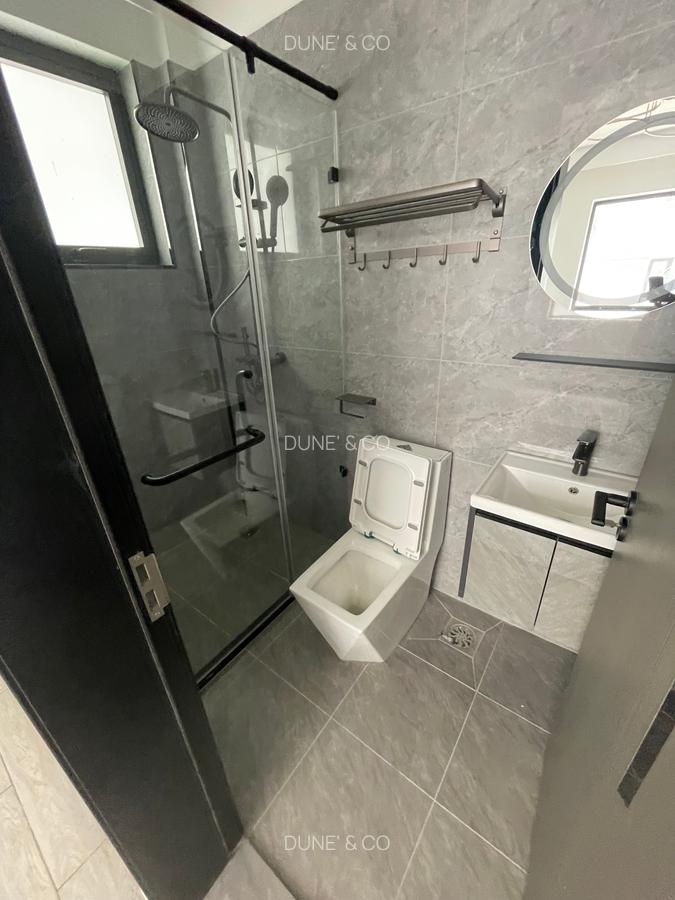 2 Bed Apartment with En Suite in Lavington - 17