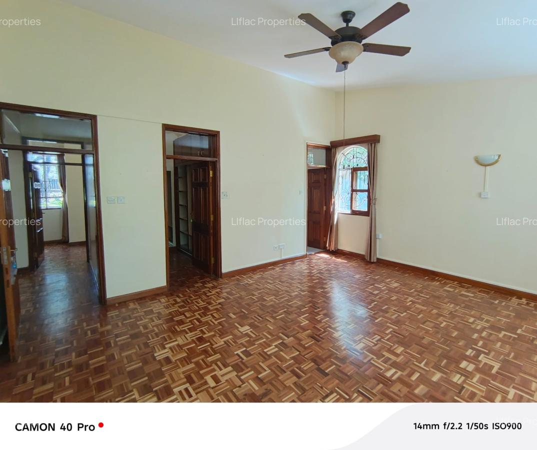 5 Bed House with En Suite in Nyari - 10