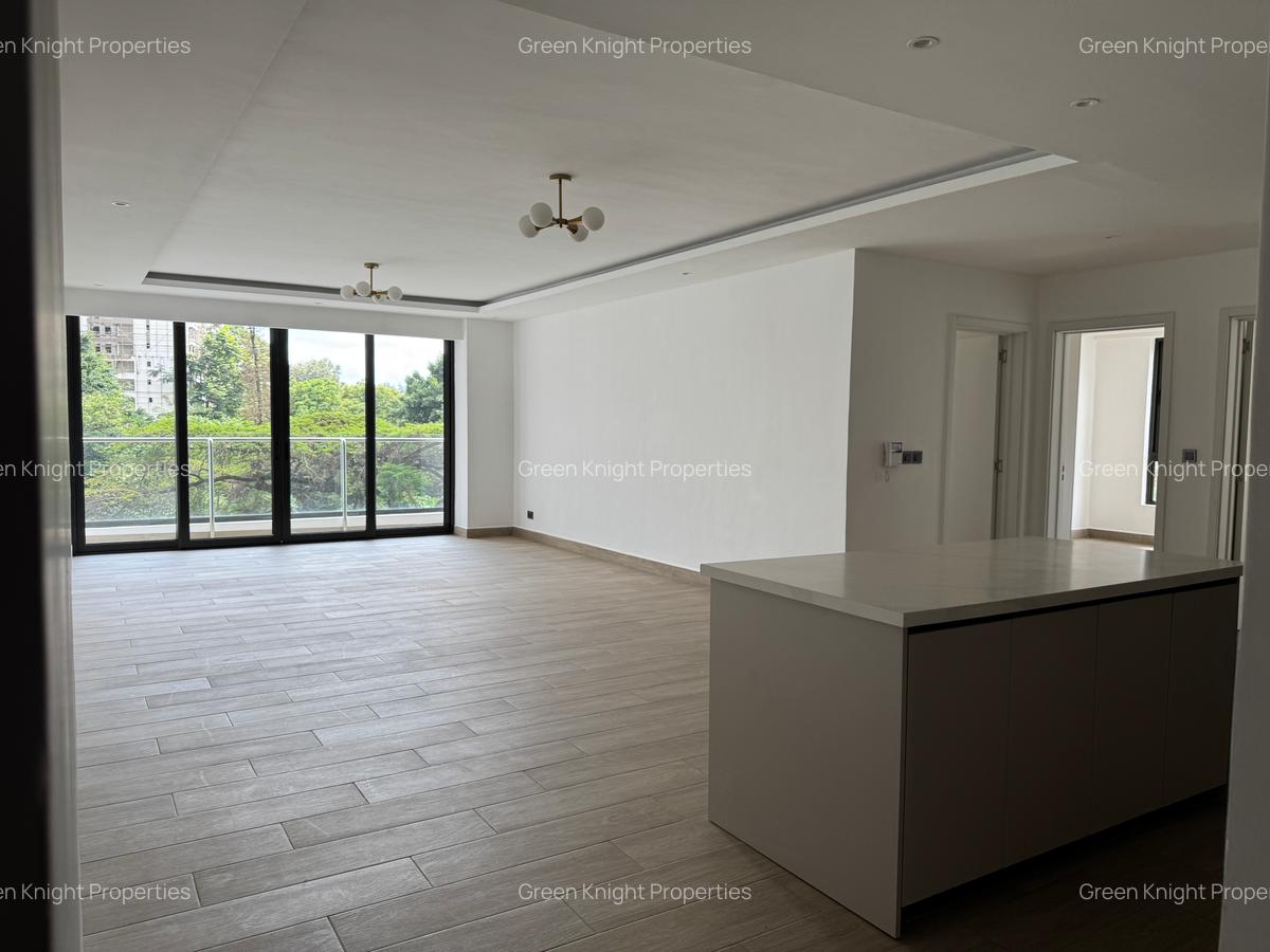 Serviced 3 Bed Apartment with En Suite in Riverside - 6