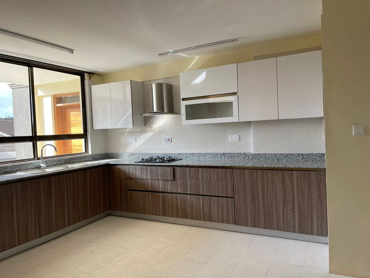 3 Bed Apartment with En Suite in Kileleshwa - 15