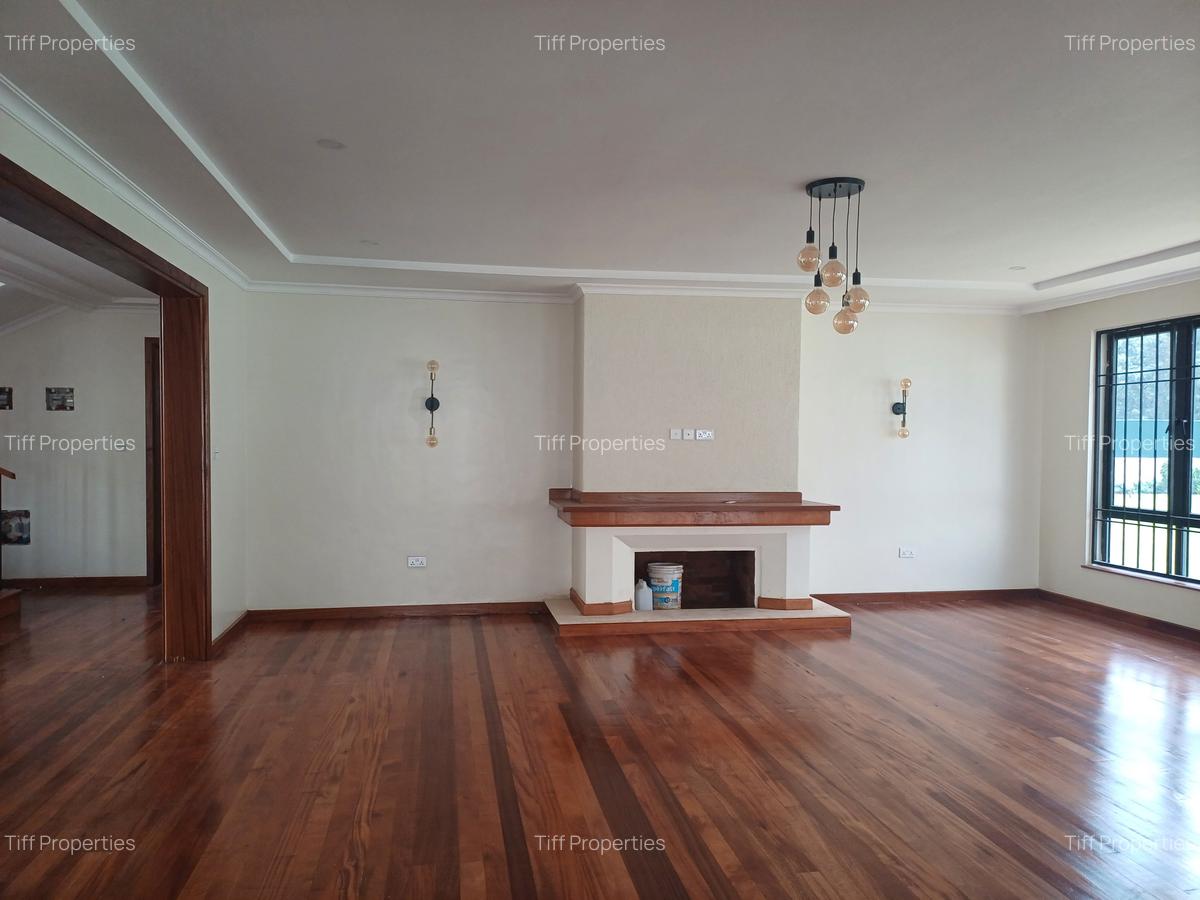 6 Bed Townhouse in Loresho - 6