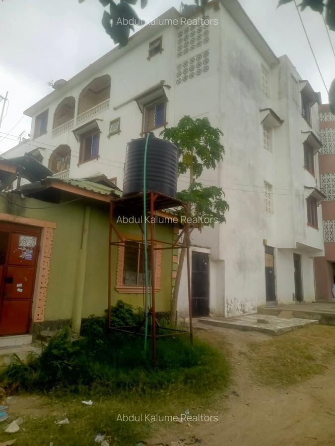 8 Bed House with Borehole at Bamburi - 1