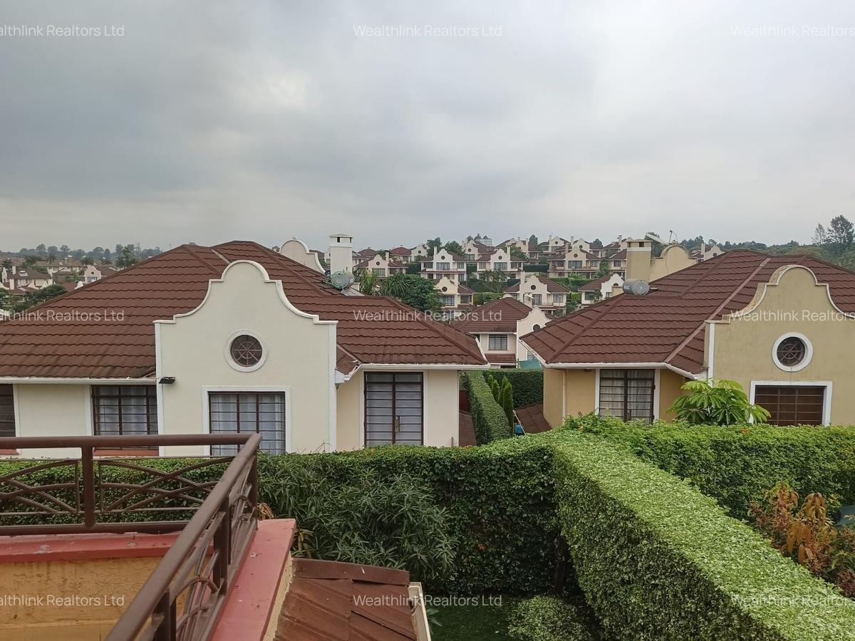 4 Bed Townhouse with En Suite at Runda Ridge Homes - 6