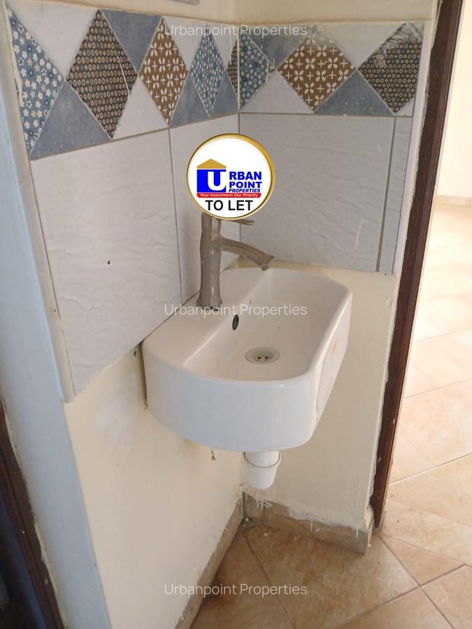 2 Bed Apartment with En Suite in Mtwapa - 7