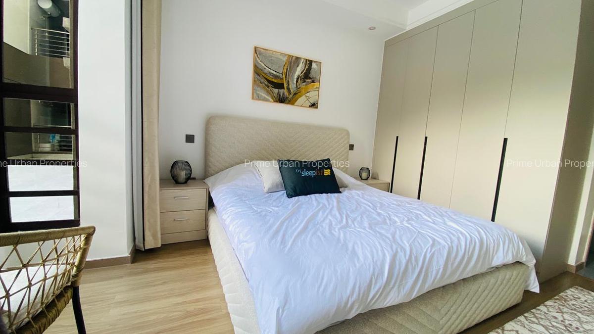 Serviced 2 Bed Apartment with En Suite in Riverside - 12