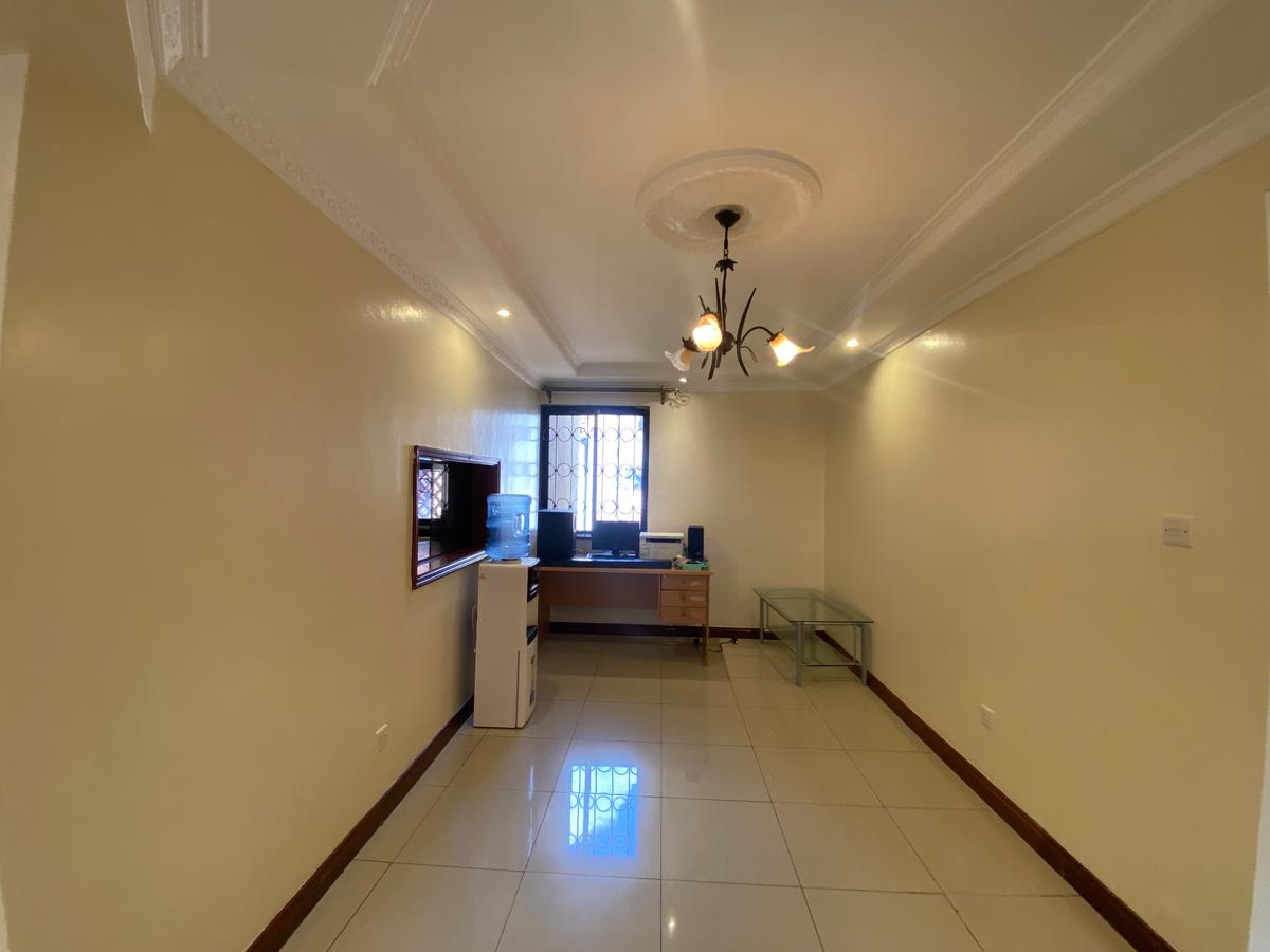 3 Bed Apartment with En Suite in Lavington - 14