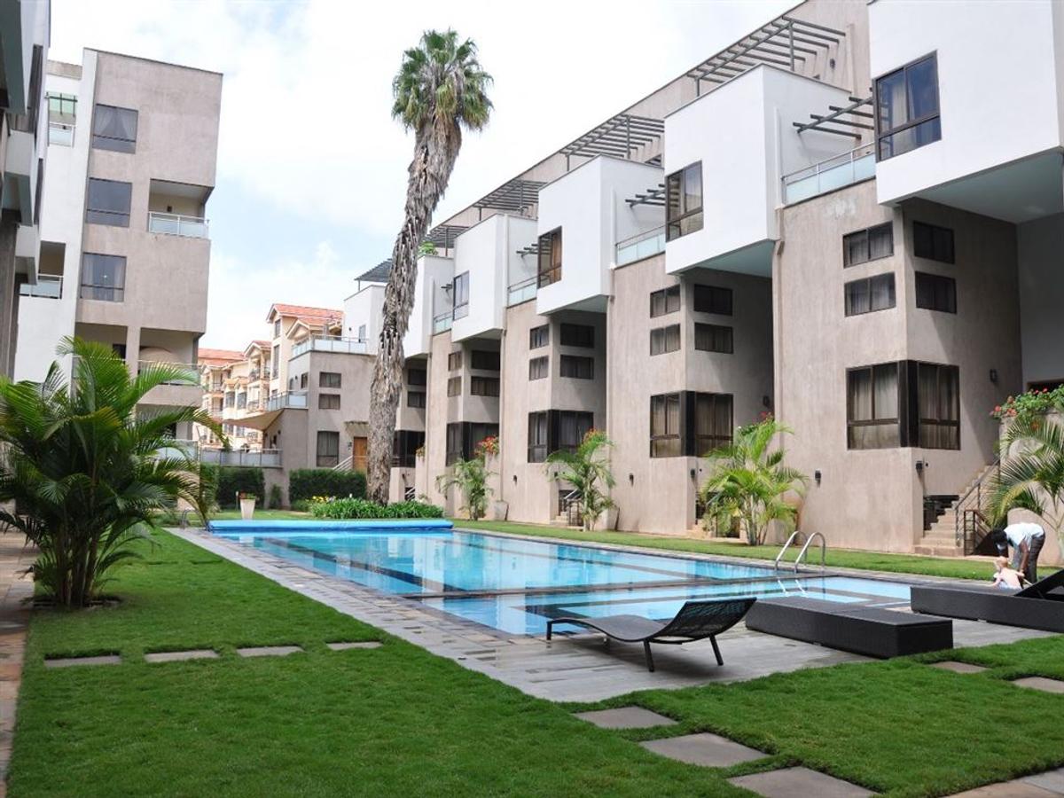 Serviced 3 Bed Apartment with En Suite in Lavington - 2