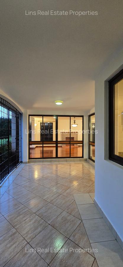 4 Bed Townhouse with En Suite in Runda - 12
