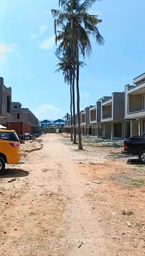 4 Bed House with En Suite at Mtwapa - 10